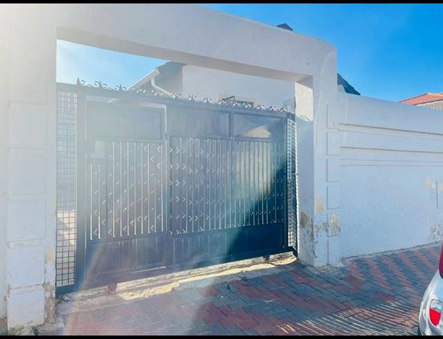 2 BEDROOM PROPERTY TO RENT IN COSMO CITY